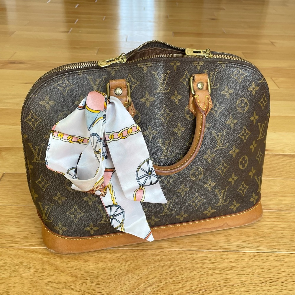 Authentic Vintage Louis Vuitton Monogram Alma PM